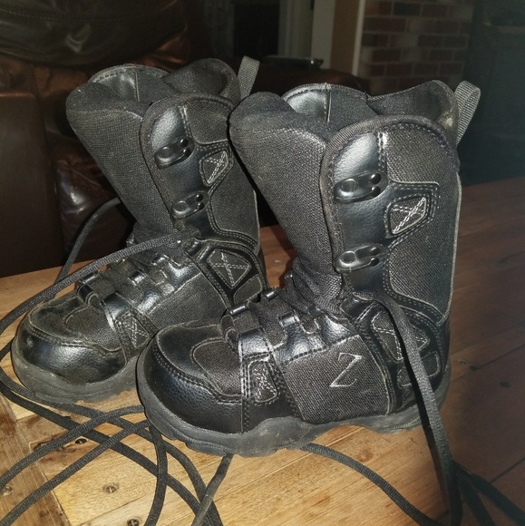 zuma snowboard boots